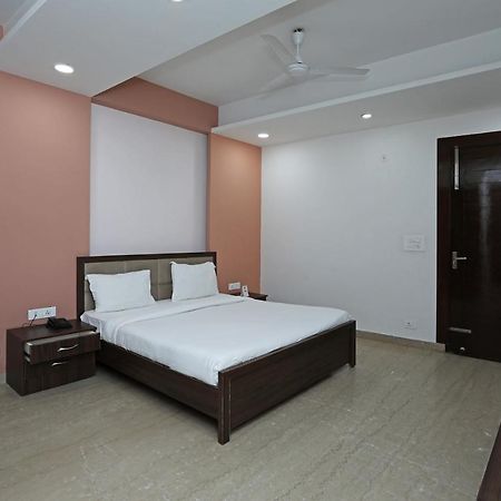 Spot On 74347 Satyam Bhawan Puri Exterior foto